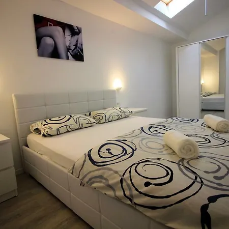 Apartment Evelin Novi Vinodolski